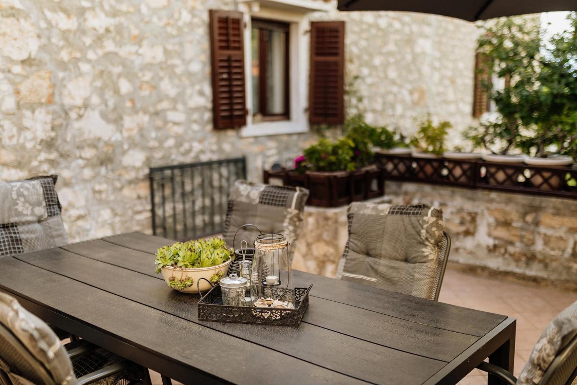 Babici Apartments Mirna Stress Free מראה חיצוני תמונה